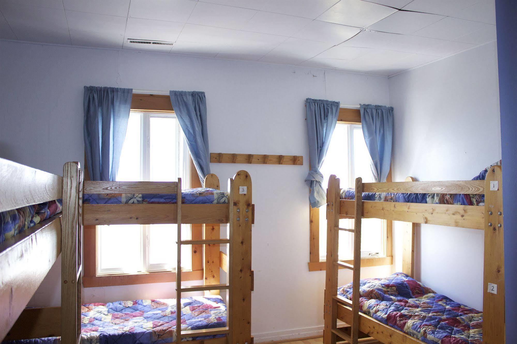 Le Carabobo Auberge Forillon Gaspé Εξωτερικό φωτογραφία