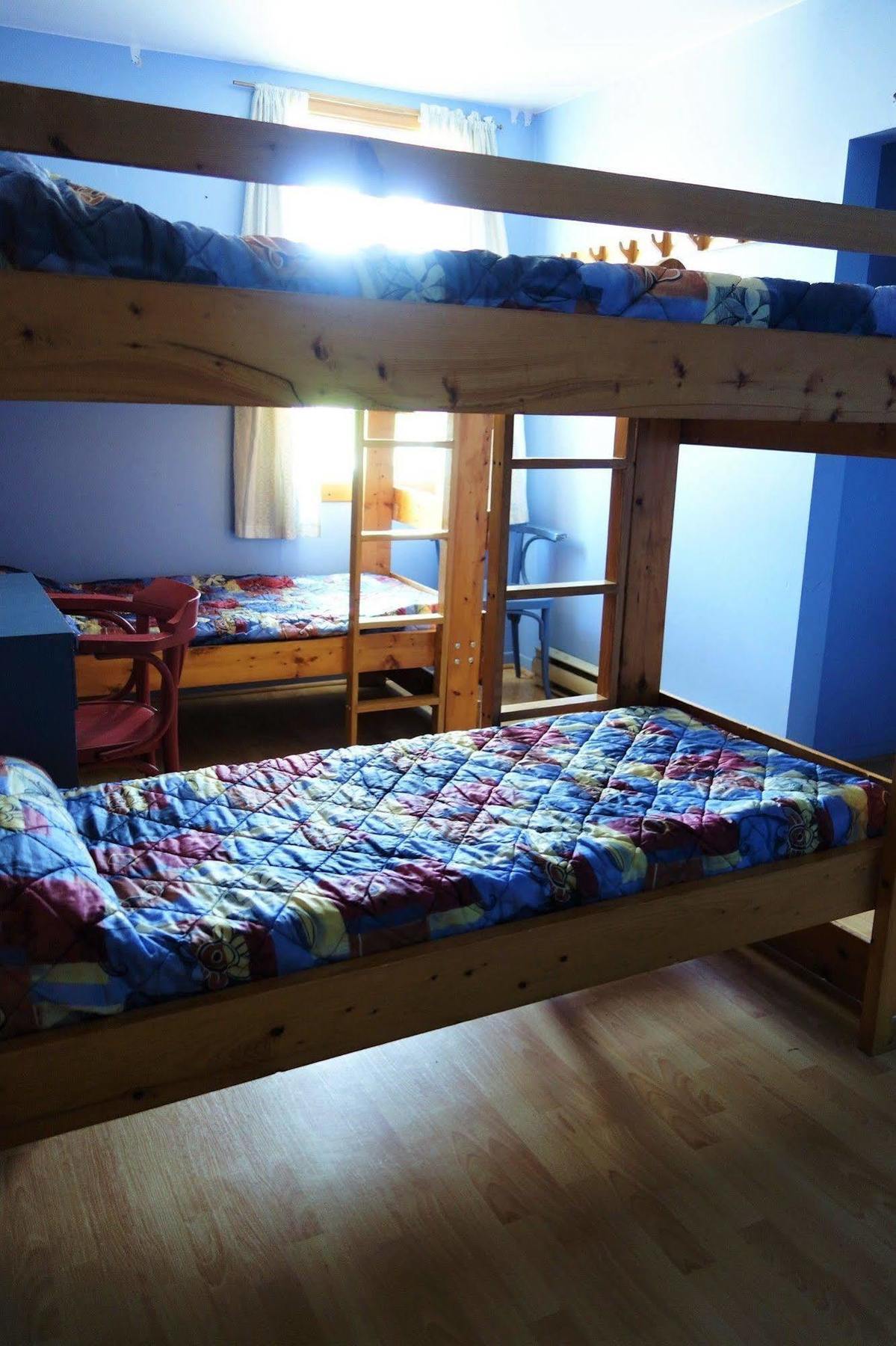 Le Carabobo Auberge Forillon Gaspé Εξωτερικό φωτογραφία