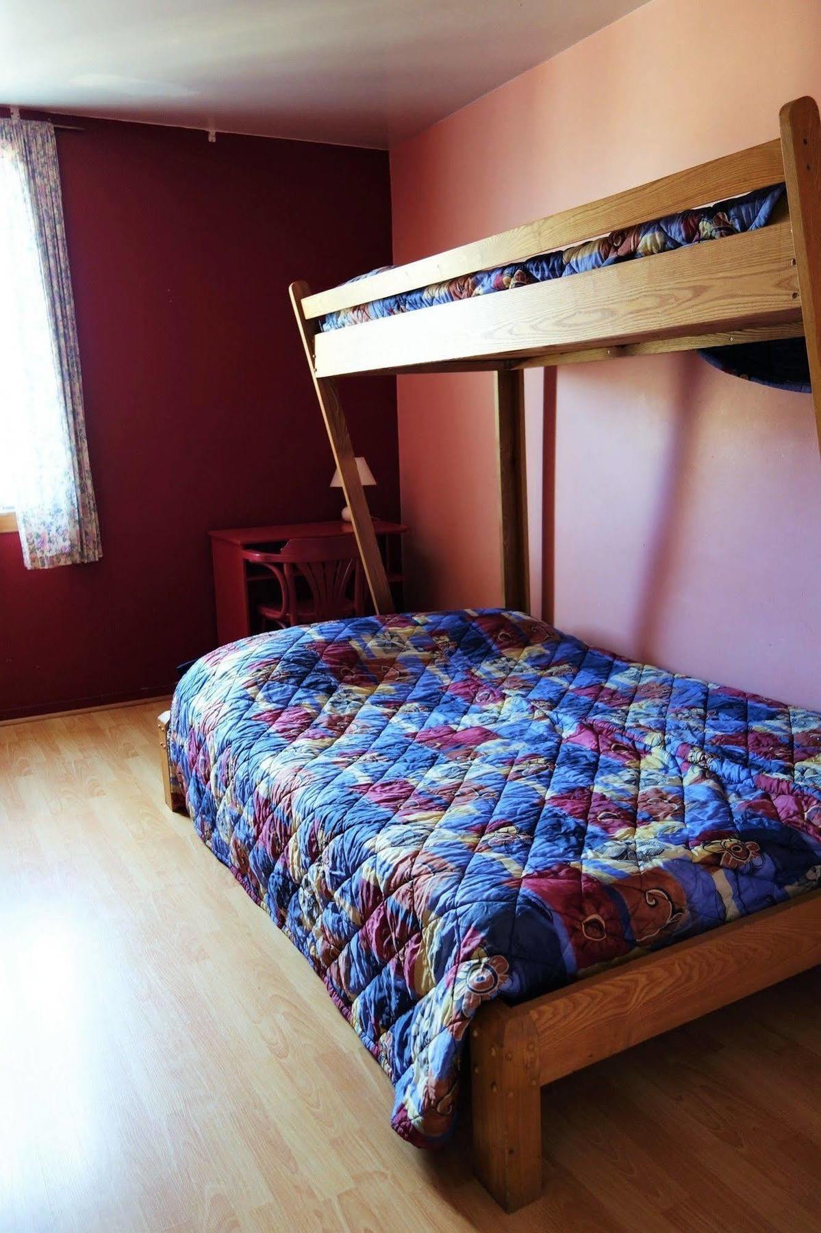 Le Carabobo Auberge Forillon Gaspé Εξωτερικό φωτογραφία