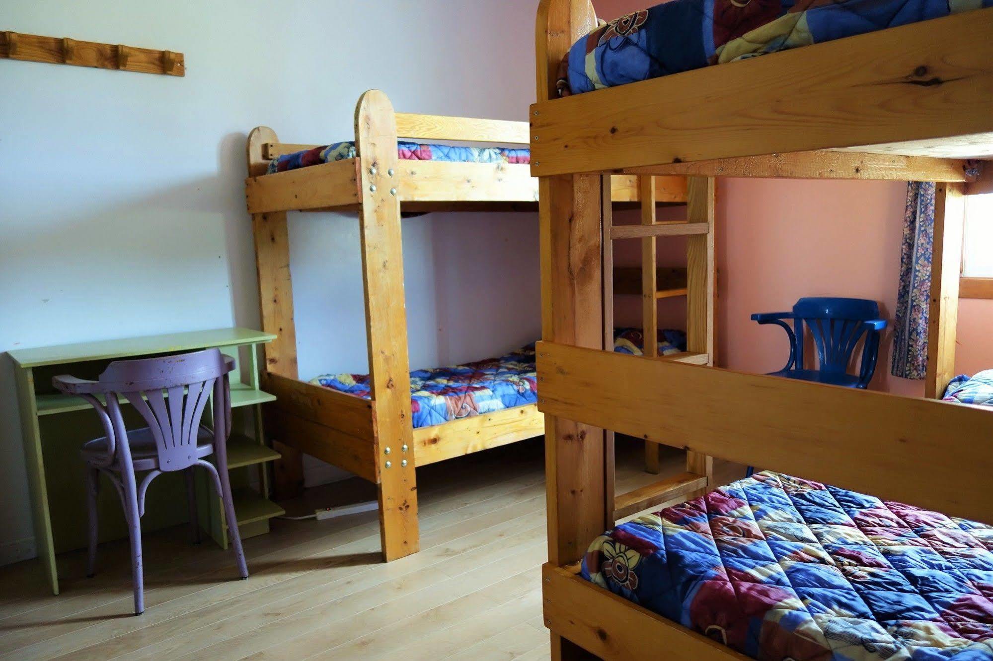 Le Carabobo Auberge Forillon Gaspé Εξωτερικό φωτογραφία