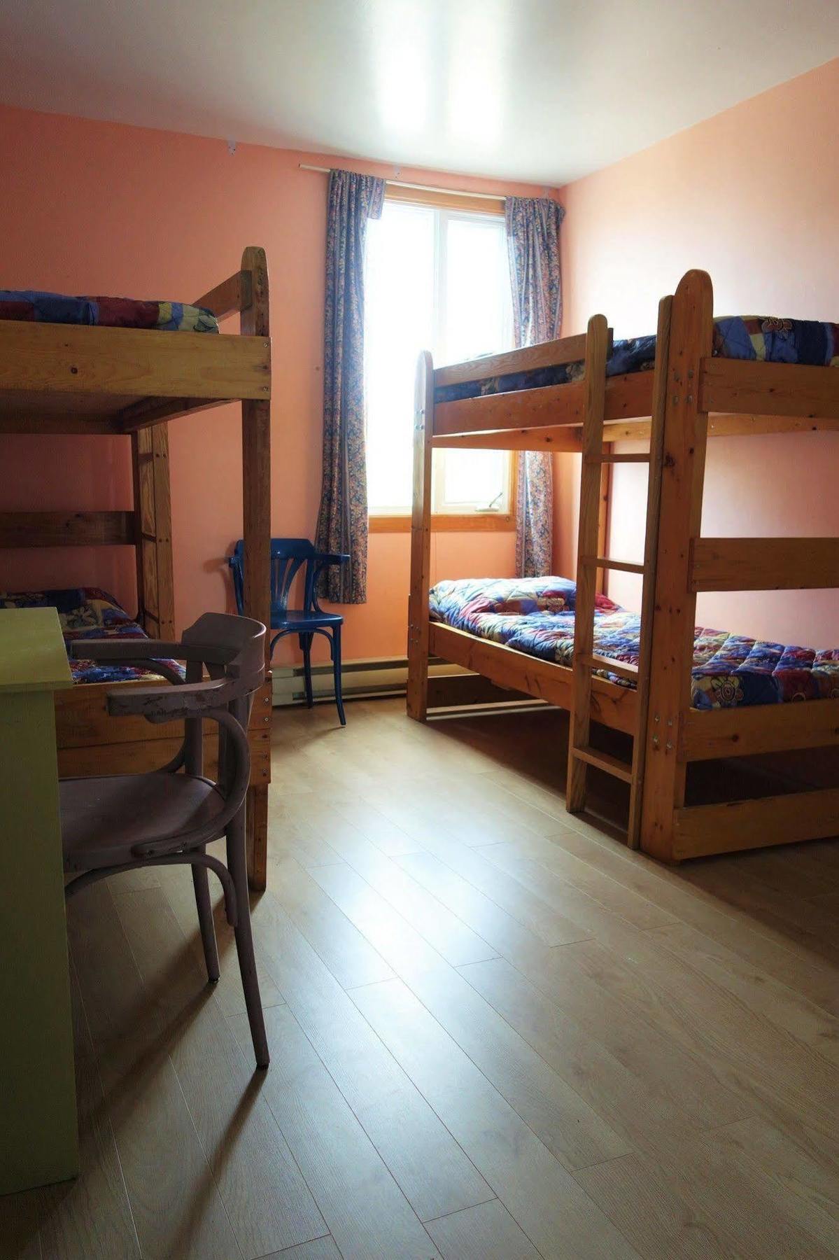 Le Carabobo Auberge Forillon Gaspé Εξωτερικό φωτογραφία